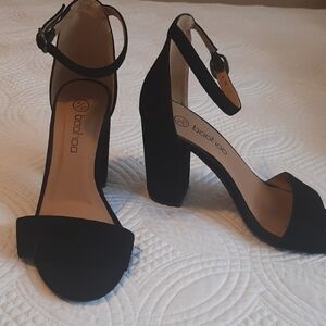 Boohoo black chunky heel.  Size 6.5/7.